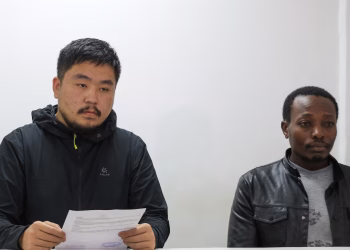 Un tribunal de Kenia encarcela a un hombre chino por tráfico de hormigas