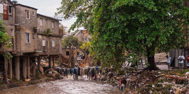 Lluvias Dejan Una Niña Muerta Y Alertas En 16 Provincias Dominicanas. Lluvias Dejan Una Niña Muerta Y Alertas En 16 Provincias Dominicanas.