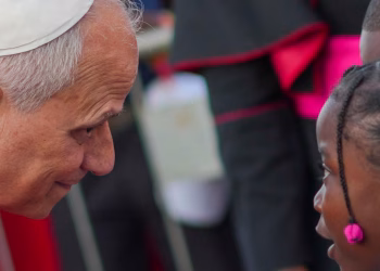 ¿El Papa León encontró su voz en África? ¿O el mundo finalmente lo escuchó?