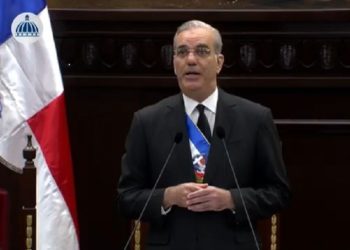Abinader ordena detener proyecto explotación minero en San Juan
