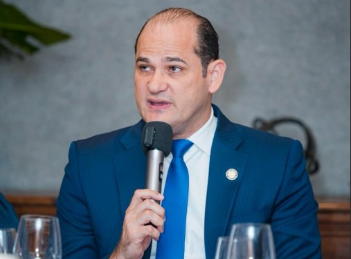Adolfo Pérez expone en la #Mesaza alcance del Inabie en nutrición, salud y protección escolar – El Nuevo Diario (República Dominicana)