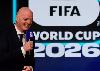 Arabia Saudita continúa su impulso futbolístico con un acuerdo para la Copa del Mundo, incluso después de retirarse de LIV Golf