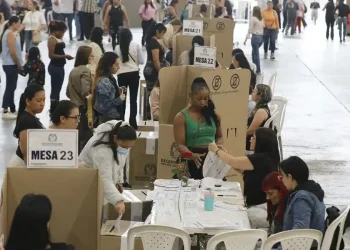 Autoridad electoral pide a Petro no «incurrir en la desinformación»
