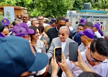 Danilo Medina define como “sospechosa” decisión de la JCE de suspender encuestas