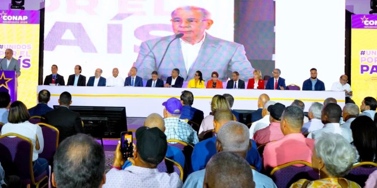 Danilo Medina llama a la unidad del PLD para volver al poder