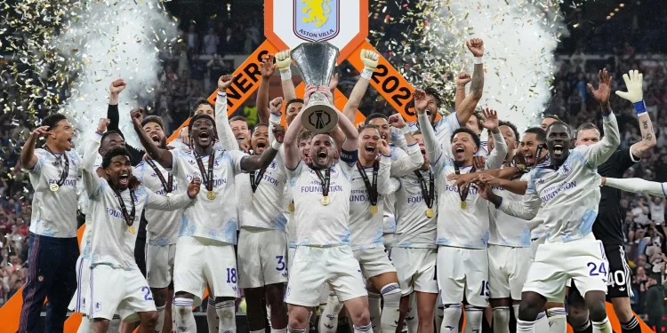 El Aston Villa del Dibu Martínez y Emiliano Buendía le ganó 3-0 al Friburgo y salió campeón de la Europa League El Aston Villa del Dibu Martínez y Emiliano Buendía le ganó 3-0 al Friburgo y salió campeón de la Europa League