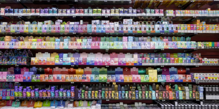 El Gobierno termina con la prohibición y regula vapeadores y productos de nicotina El Gobierno termina con la prohibición y regula vapeadores y productos de nicotina