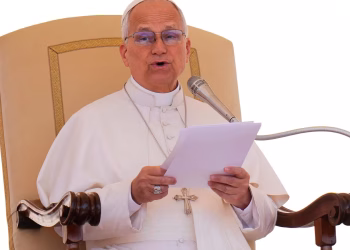 El Papa León XIV anima a los católicos estadounidenses ricos a seguir donando
