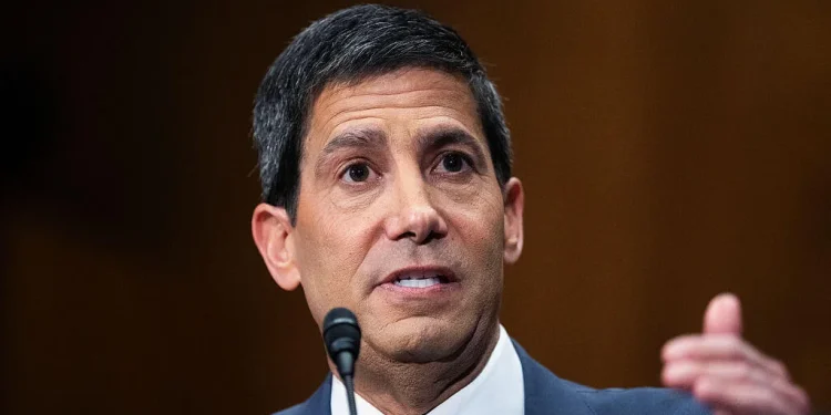 El Senado confirma a Kevin Warsh como gobernador de la Fed, despejando el camino para reemplazar a Powell como presidente
