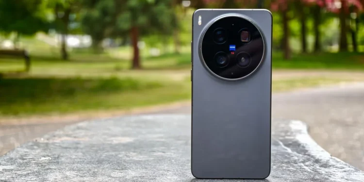 El X300 Ultra de Vivo tiene las mejores cámaras en cualquier teléfono