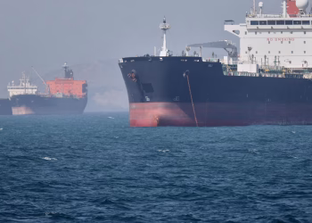 El gigante petrolero saudí Aramco prevé un aumento del 25 % en sus beneficios del primer trimestre al trasladar las exportaciones a su oleoducto Este-Oeste