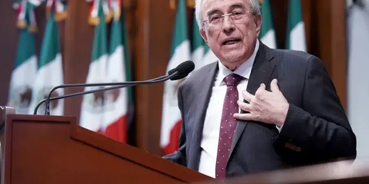 El gobernador de Sinaloa comparece ante acusaciones de narco