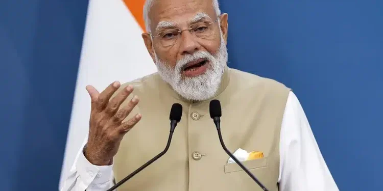 El «partido de las cucarachas» supera a Nadrendra Modi