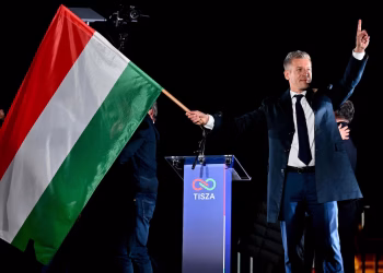 El primer ministro entrante de Hungría planea una "celebración del cambio de régimen" para marcar la salida de Orbán