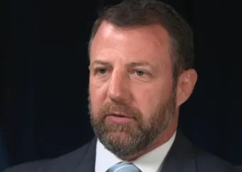 El secretario del DHS, Mullin, sobre el papel de ICE en la Copa Mundial de la FIFA: "No estamos allí para acorralar" a la gente