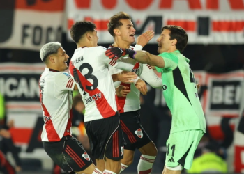 En una definición épica por penales, River eliminó a San Lorenzo y avanzó a los cuartos de final del Torneo Apertura