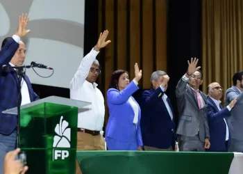 FP juramenta directivas del DN y proclama nueva organización