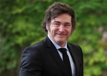 Fitch Ratings elevó la calificación de la deuda soberana a la Argentina de Javier Milei