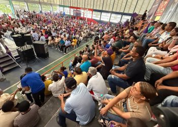 Francisco Javier García juramenta equipos de trabajo en Santiago