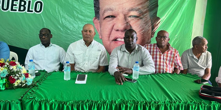 Fuerza del Pueblo denuncia graves irregularidades financieras en el Ayuntamiento de San Antonio de Guerra Fuerza del Pueblo denuncia graves irregularidades financieras en el Ayuntamiento de San Antonio de Guerra – El Nuevo Diario (República Dominicana)