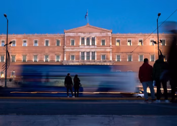 Grecia, cuna de la democracia, busca anteponer a la humanidad a la IA en una constitución actualizada