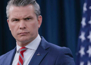 Hegseth castigó al Reino Unido por no apoyar la guerra contra Irán y lo excluyó de la lista de aliados clave de EEUU