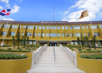 JCE rechaza reducir fondos a partidos