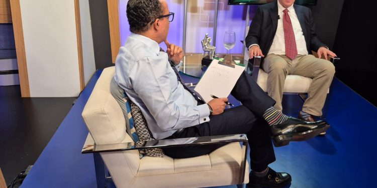 Jotin Cury: “JCE actúa apegado a la Ley; ve democracia amenazada por grupos empresariales; Haití se tragará a RD”