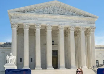 La Corte Suprema permite que el fallo sobre la redistribución de distritos de Luisiana entre en vigor de inmediato, lo que provocó palabras de enojo entre Alito y Jackson