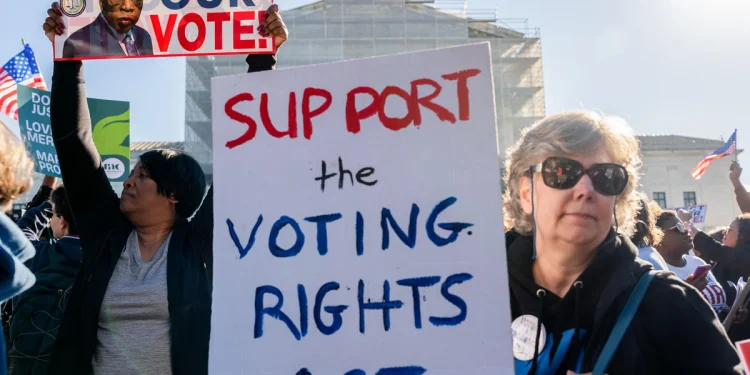 La Corte Suprema pide a los tribunales inferiores que revisen dos casos importantes sobre el derecho al voto La Corte Suprema pide a los tribunales inferiores que revisen dos casos importantes sobre el derecho al voto