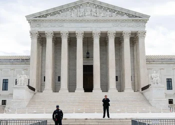 La Corte Suprema se pone del lado de un preso negro condenado a muerte que alegó discriminación racial en la selección del jurado