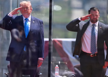La industria de viajes se preocupa después de que la administración Trump reiterara la amenaza a los aeropuertos de las ciudades santuario