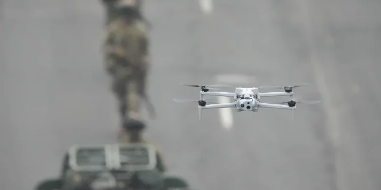 La prisa del Pentágono por contrarrestar la amenaza de los drones puede estar socavando los estándares de seguridad, advierte un especialista en seguridad de explosivos del ejército