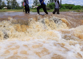 La temporada de lluvias en Kenia vuelve a ser mortal: 18 muertos y 54.000 hogares afectados en una semana