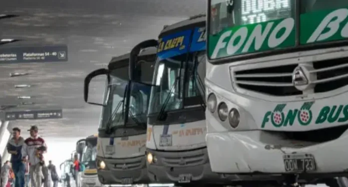 Las empresas de transporte de Córdoba suspendieron el fin de pases interubanos gratuitos