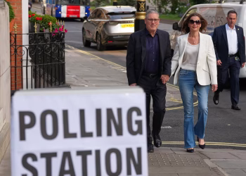 Las urnas abiertas en las elecciones locales del Reino Unido se consideran un veredicto sobre el liderazgo de Keir Starmer