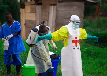 Lo que hay que saber sobre el nuevo brote de ébola que ha matado a 65 personas en el Congo