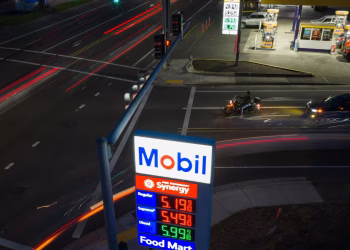 Los beneficios de las mayores petroleras estadounidenses disminuyeron en el primer trimestre, pero sólo en teoría