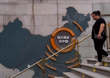 Los liquidadores de Evergrande de China piden 8.400 millones de dólares a la firma de contabilidad PwC en una demanda de Hong Kong