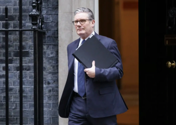 Luego de la enorme derrota en las elecciones, el Partido Laborista exige la renuncia de Keir Starmer