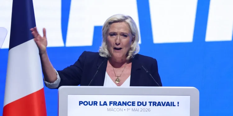 Marine Le Pen propuso sacar a Francia del mando de la OTAN y reavivó el debate estratégico europeo