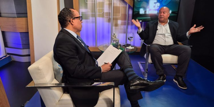 Miguel Angel Jazmin (El Muñeco): “LF ganará en el 2028 llegaré al Senado: PRM tiene sumida en atraso a Samaná”