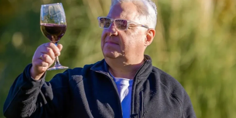 Neuquén apuesta al vino patagónico para fortalecer el turismo y la identidad regional Neuquén apuesta al vino patagónico para fortalecer el turismo y la identidad regional