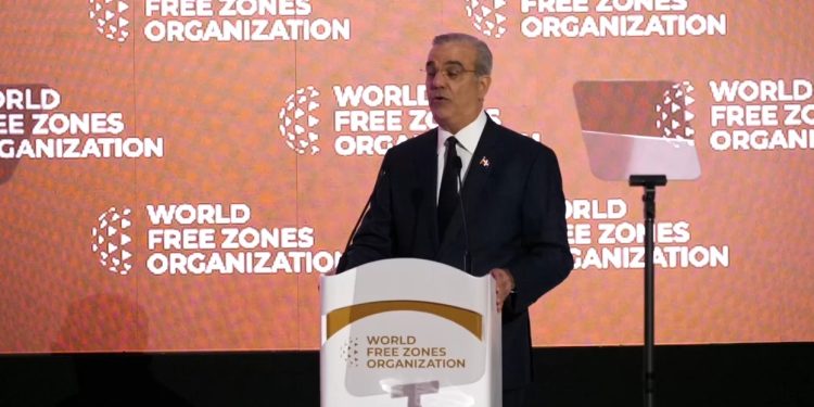 Presidente Abinader presenta a República Dominicana como una de las mejores decisiones de inversión del hemisferio en Congreso Mundial de Zonas Francas
