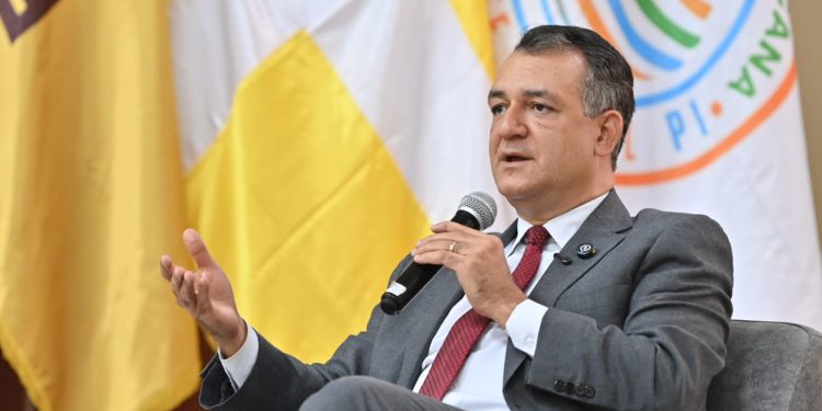 Presidente de la JCE: cumpleañeros de abril tienen hasta el 11 de mayo para renovar su cédula