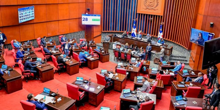 Proyecto de ley para sanciones en estados de excepción avanza al Senado