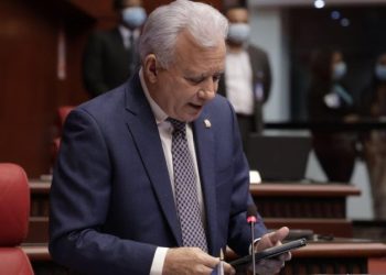 RENUNCIANTE SENADOR DICE: El PRM perdió rumbo estratégico y se quedó a medio camino contra la corrupción