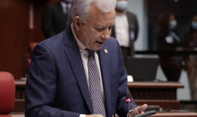RENUNCIANTE SENADOR DICE: El PRM perdió rumbo estratégico y se quedó a medio camino contra la corrupción RENUNCIANTE SENADOR DICE: El PRM perdió rumbo estratégico y se quedó a medio camino contra la corrupción