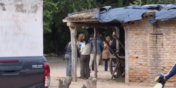 Rescataron a nueve hermanos que vivían en condiciones inhumanas en Santiago del Estero Rescataron a nueve hermanos que vivían en condiciones inhumanas en Santiago del Estero