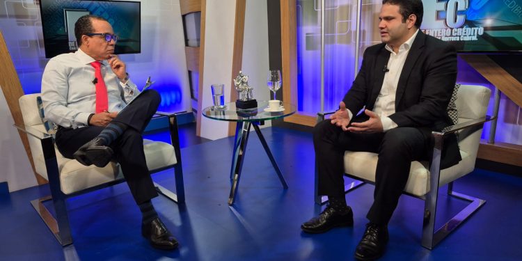 Richard Medina: “Déficit PIB llegaría 4.0%; se recaudará 14 mil de los 40 mil proyectados; aumento del gasoil traerá más inflación y será un 2026 muy duro para las familias” Richard Medina: “Déficit PIB llegaría 4.0%; se recaudará 14 mil de los 40 mil proyectados; aumento del gasoil traerá más inflación y será un 2026 muy duro para las familias”